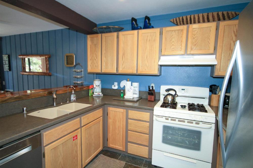 Mammoth Ski Racquet Club 94 2 bedroom Dog Friendly